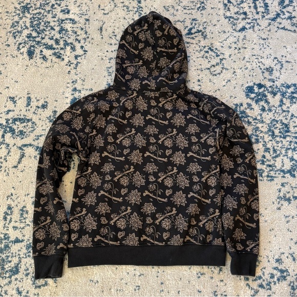 Women’s size small Santa Cruz pull over hoodie black bronze bones roses logo - Picture 7 of 8